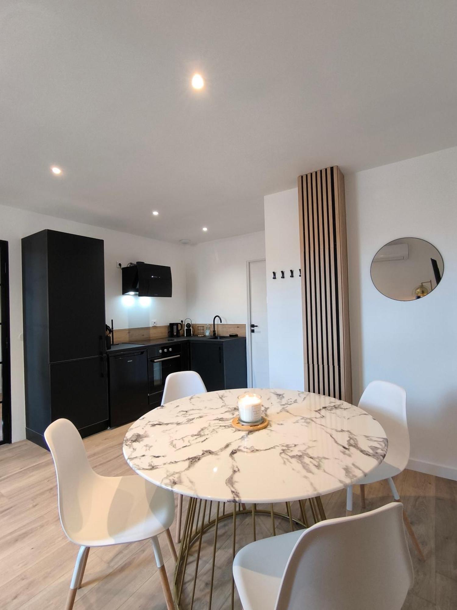 Apartamento Sublime T2 En Plein Centre Climatise Montélimar Exterior foto